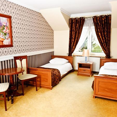 Hotel Palac Akropol Люблин Екстериор снимка