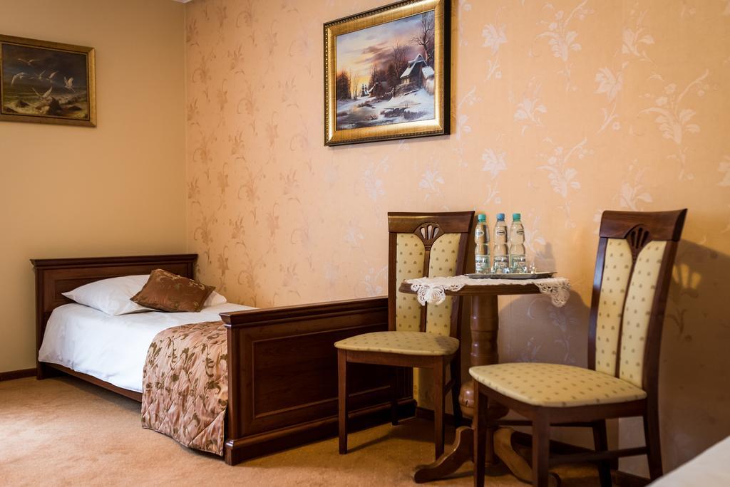 Hotel Palac Akropol Люблин Стая снимка