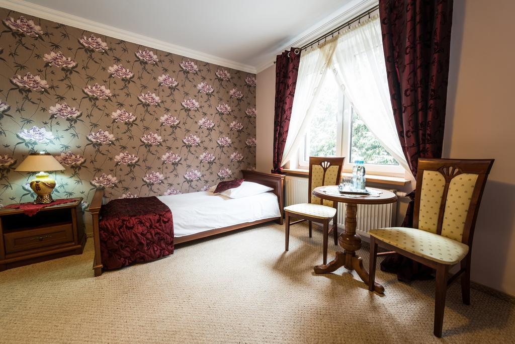 Hotel Palac Akropol Люблин Стая снимка