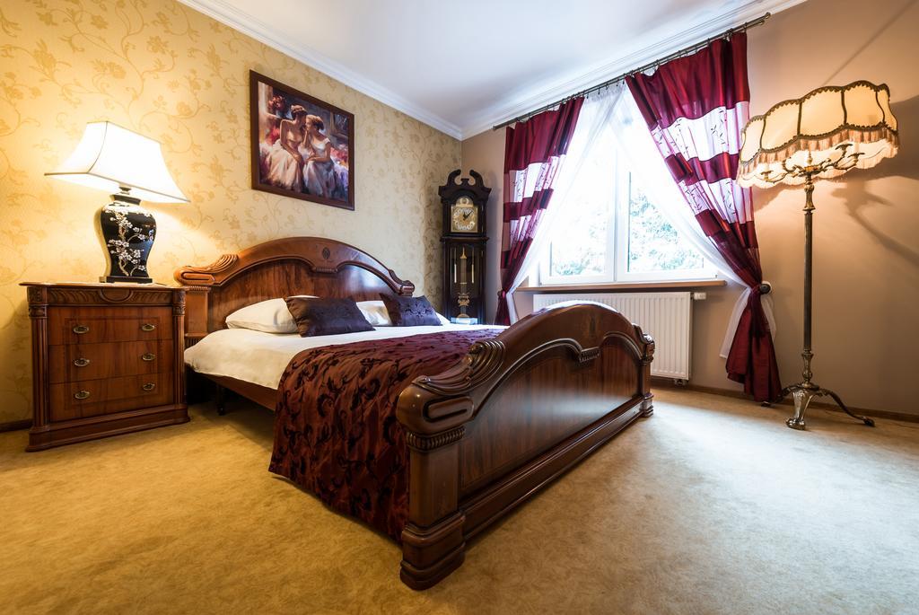 Hotel Palac Akropol Люблин Стая снимка